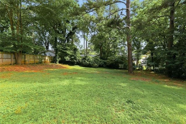 501 Pineview Drive, Smyrna, GA 30082