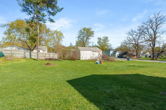 104 Seneca Street, Decatur Vllg, MI 49045