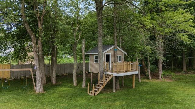 292 Andover Rd, Billerica, MA 01821