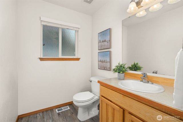 304 N 5th Avenue SW, Tumwater, WA 98512