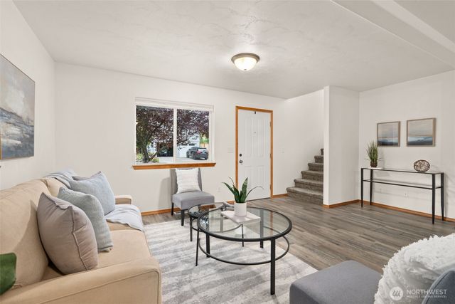 304 N 5th Avenue SW, Tumwater, WA 98512