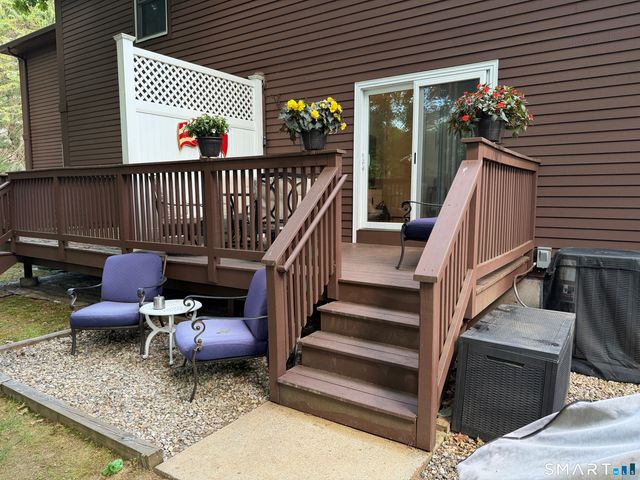 123 Candlewood Drive 123, Enfield, CT 06082