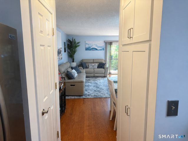 123 Candlewood Drive 123, Enfield, CT 06082
