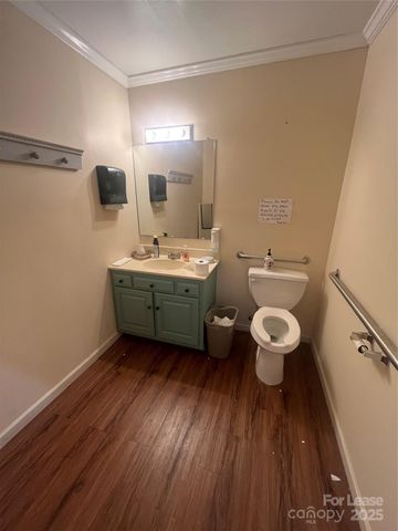 1440 N Nc 16 Business Highway, Denver, NC 28037