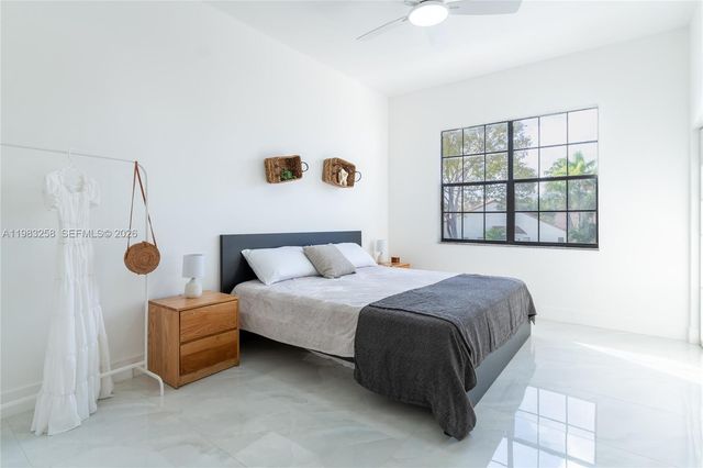 21204 Harbor Way 122-12, Aventura, FL 33180