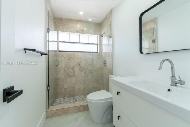 21204 Harbor Way 122-12, Aventura, FL 33180