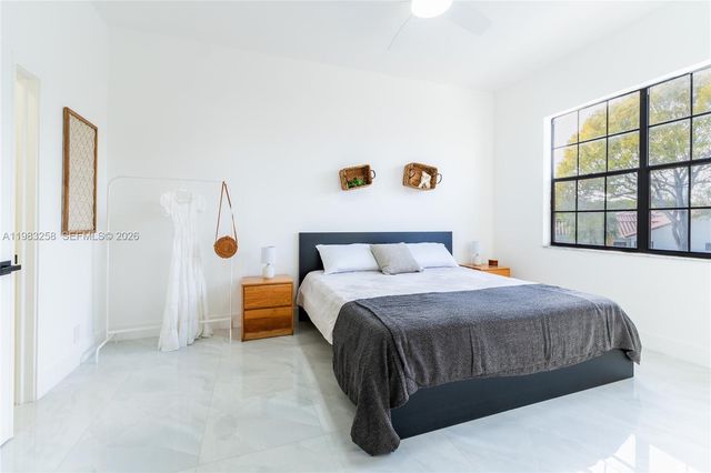 21204 Harbor Way 122-12, Aventura, FL 33180