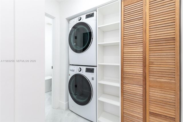 21204 Harbor Way 122-12, Aventura, FL 33180