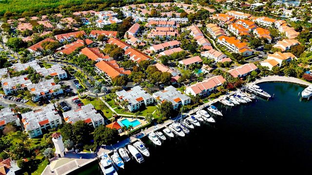 21204 Harbor Way 122-12, Aventura, FL 33180