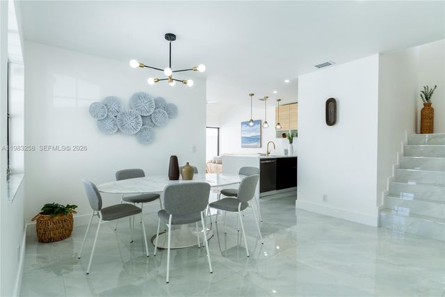 21204 Harbor Way 122-12, Aventura, FL 33180