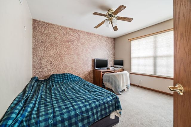 1669 Pinnacle Court, Aurora, IL 60502