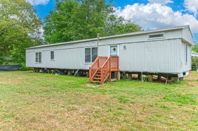 514 W Royal Palm Avenue, Defuniak Springs, FL 32433