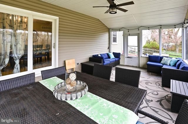 2306 CASSARD CIR, Gilbertsville, PA 19525