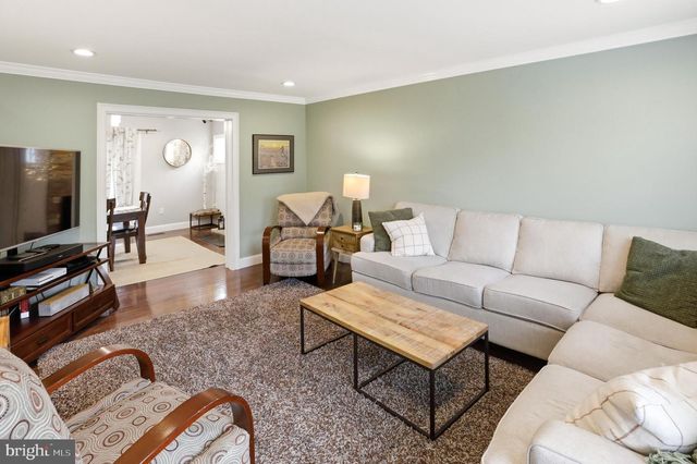 2306 CASSARD CIR, Gilbertsville, PA 19525