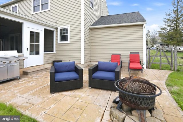 2306 CASSARD CIR, Gilbertsville, PA 19525