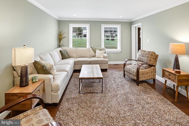 2306 CASSARD CIR, Gilbertsville, PA 19525
