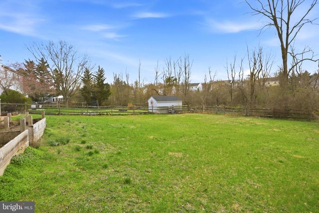 2306 CASSARD CIR, Gilbertsville, PA 19525