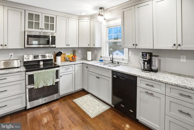 2306 CASSARD CIR, Gilbertsville, PA 19525