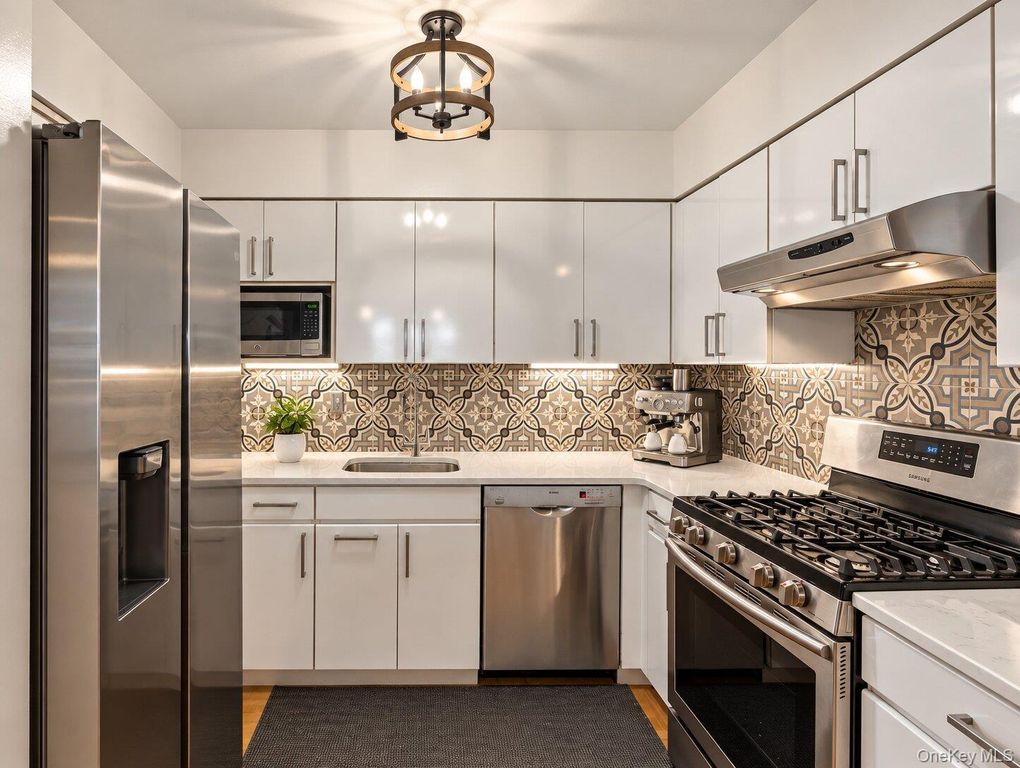 21 Lake Street 6E, White Plains, NY 10603 — photo 3