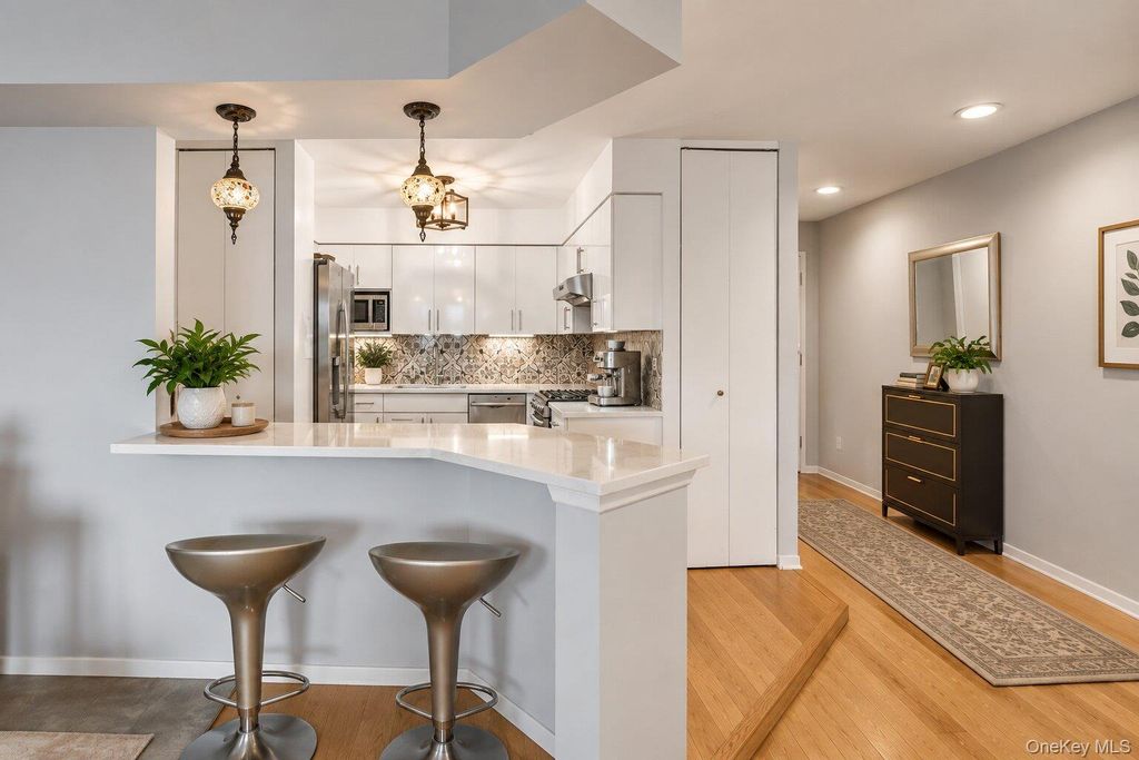 21 Lake Street 6E, White Plains, NY 10603 — photo 4