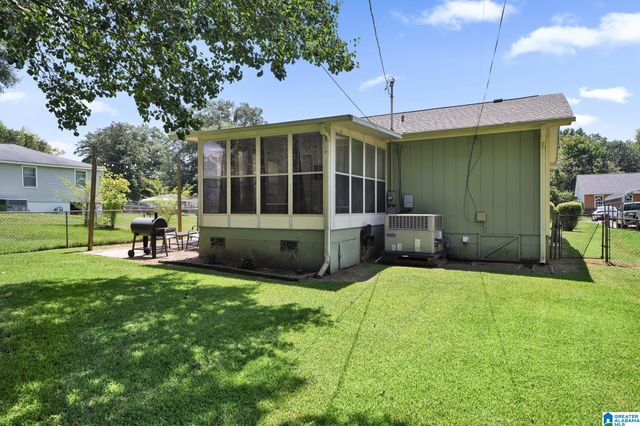 223 LAKELAND AVENUE, Bessemer, AL 35023