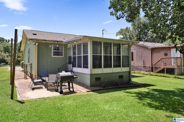 223 LAKELAND AVENUE, Bessemer, AL 35023