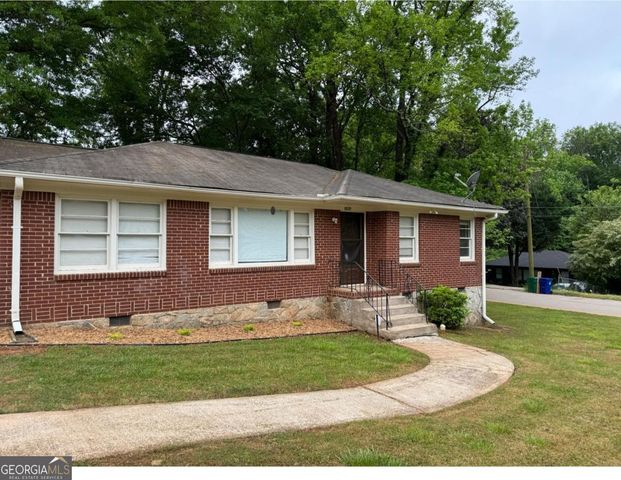2225 Alpha Drive, Decatur, GA 30032