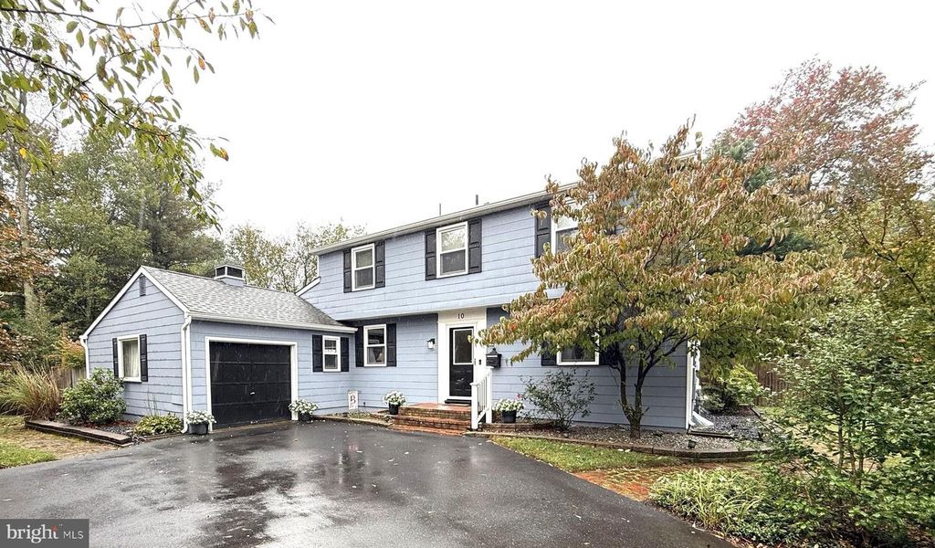10 BLATHERWICK DR, Berlin, NJ 08009