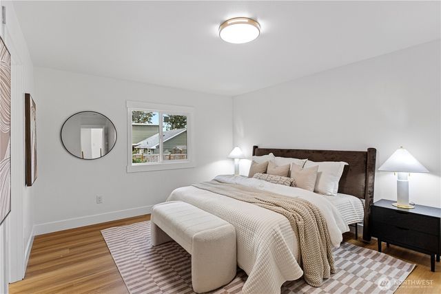 618 N 125th Street, Seattle, WA 98133