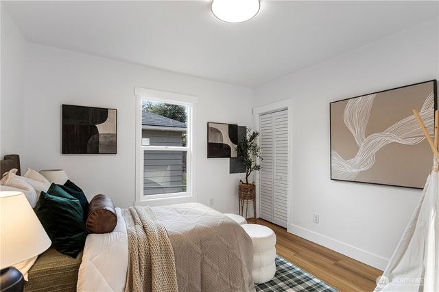 618 N 125th Street, Seattle, WA 98133