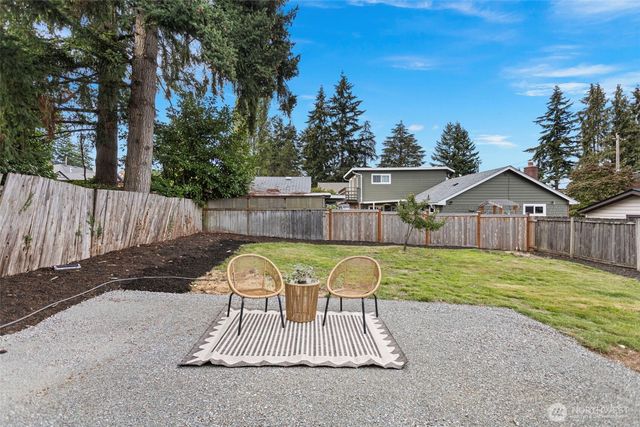 618 N 125th Street, Seattle, WA 98133