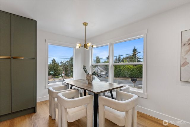 618 N 125th Street, Seattle, WA 98133