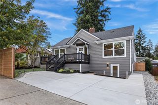 618 N 125th Street, Seattle, WA 98133