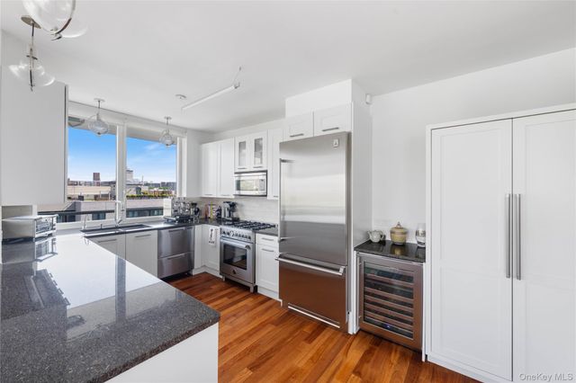640 W 237th Street 9C, Bronx, NY 10463