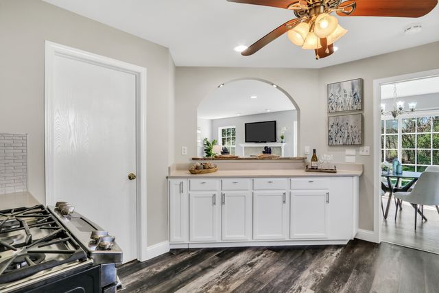 38312 Imperial Lane, Beach Park, IL 60087