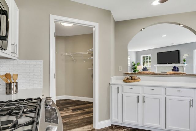 38312 Imperial Lane, Beach Park, IL 60087