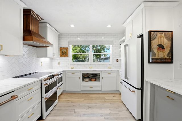 743 43RD AVENUE NE, St Petersburg, FL 33703
