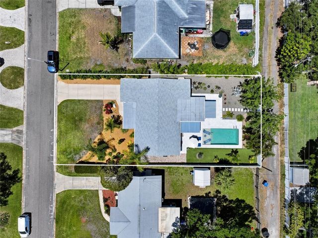 743 43RD AVENUE NE, St Petersburg, FL 33703