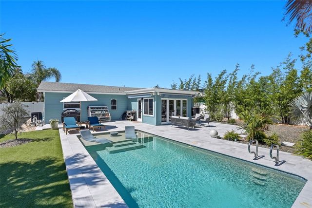 743 43RD AVENUE NE, St Petersburg, FL 33703