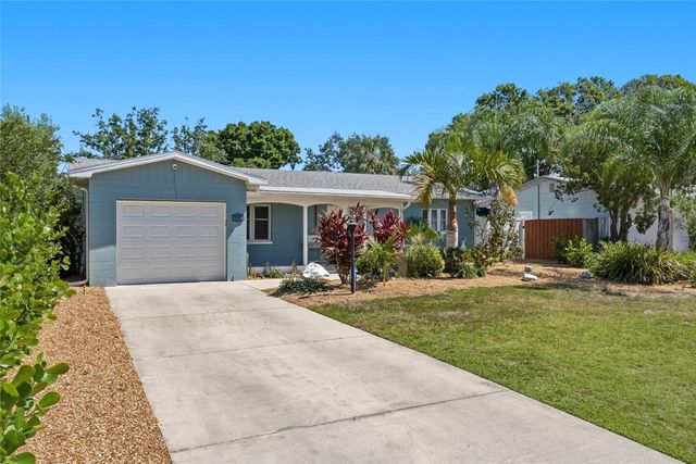 743 43RD AVENUE NE, St Petersburg, FL 33703