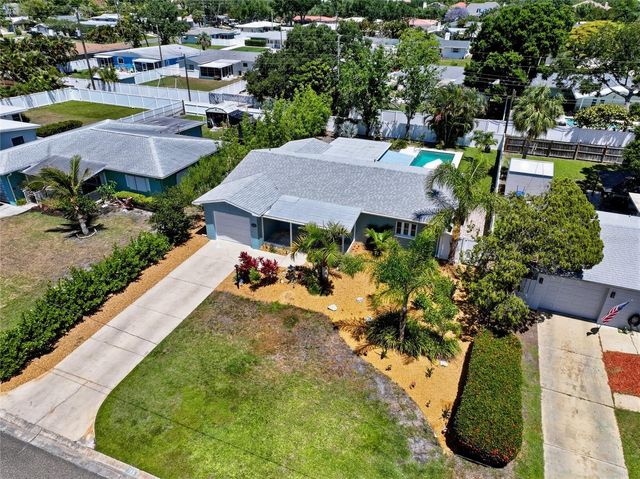 743 43RD AVENUE NE, St Petersburg, FL 33703
