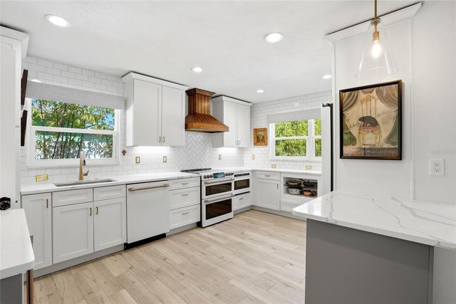 743 43RD AVENUE NE, St Petersburg, FL 33703