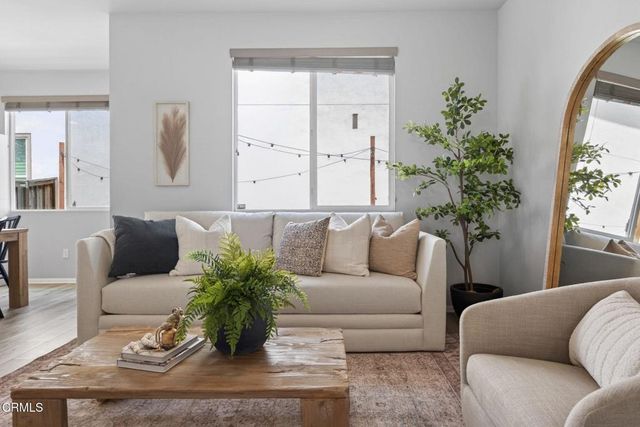 1766 Daffodil Avenue, Ventura, CA 93004