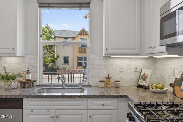 1766 Daffodil Avenue, Ventura, CA 93004