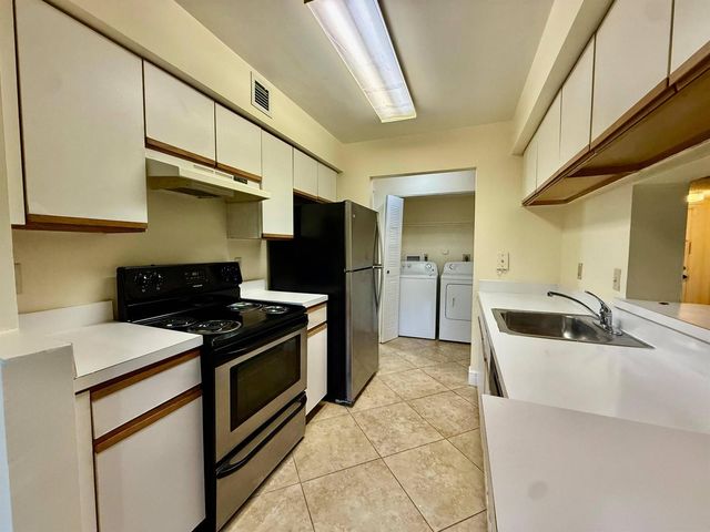 9777 Westview Drive 1113, Coral Springs, FL 33076