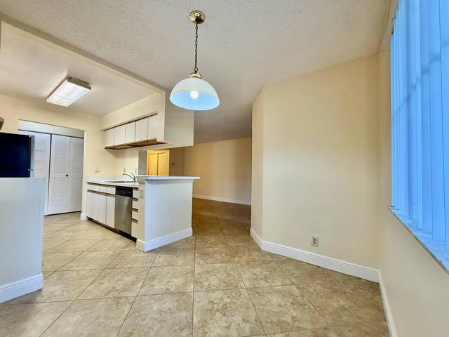 9777 Westview Drive 1113, Coral Springs, FL 33076