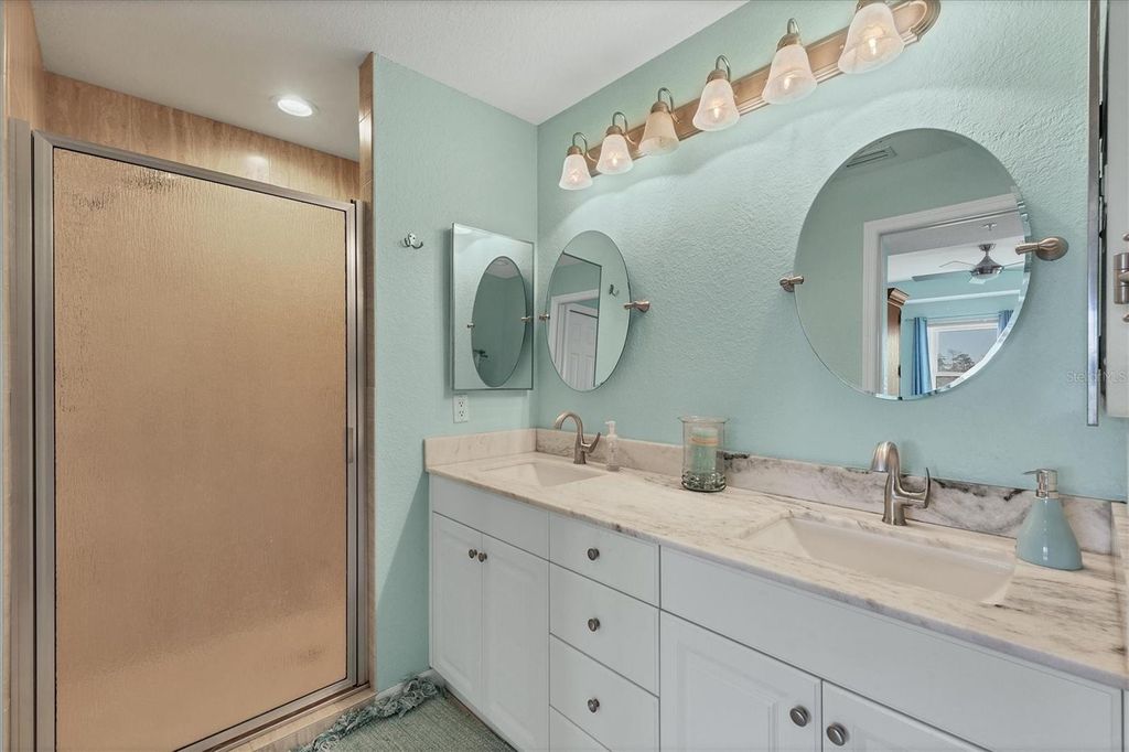 Image 26 of property listing at 6342 GRAND OAK CIRCLE 204, Bradenton, FL 34203