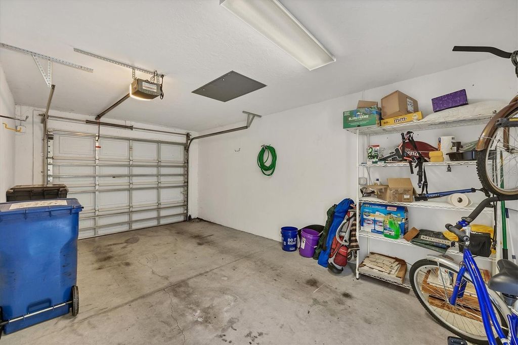 Image 37 of property listing at 6342 GRAND OAK CIRCLE 204, Bradenton, FL 34203