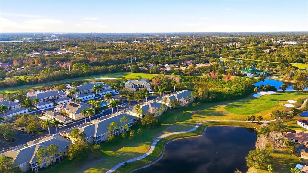 Image 48 of property listing at 6342 GRAND OAK CIRCLE 204, Bradenton, FL 34203