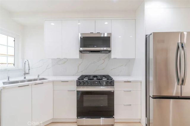 323 N Louise C, Glendale, CA 91206